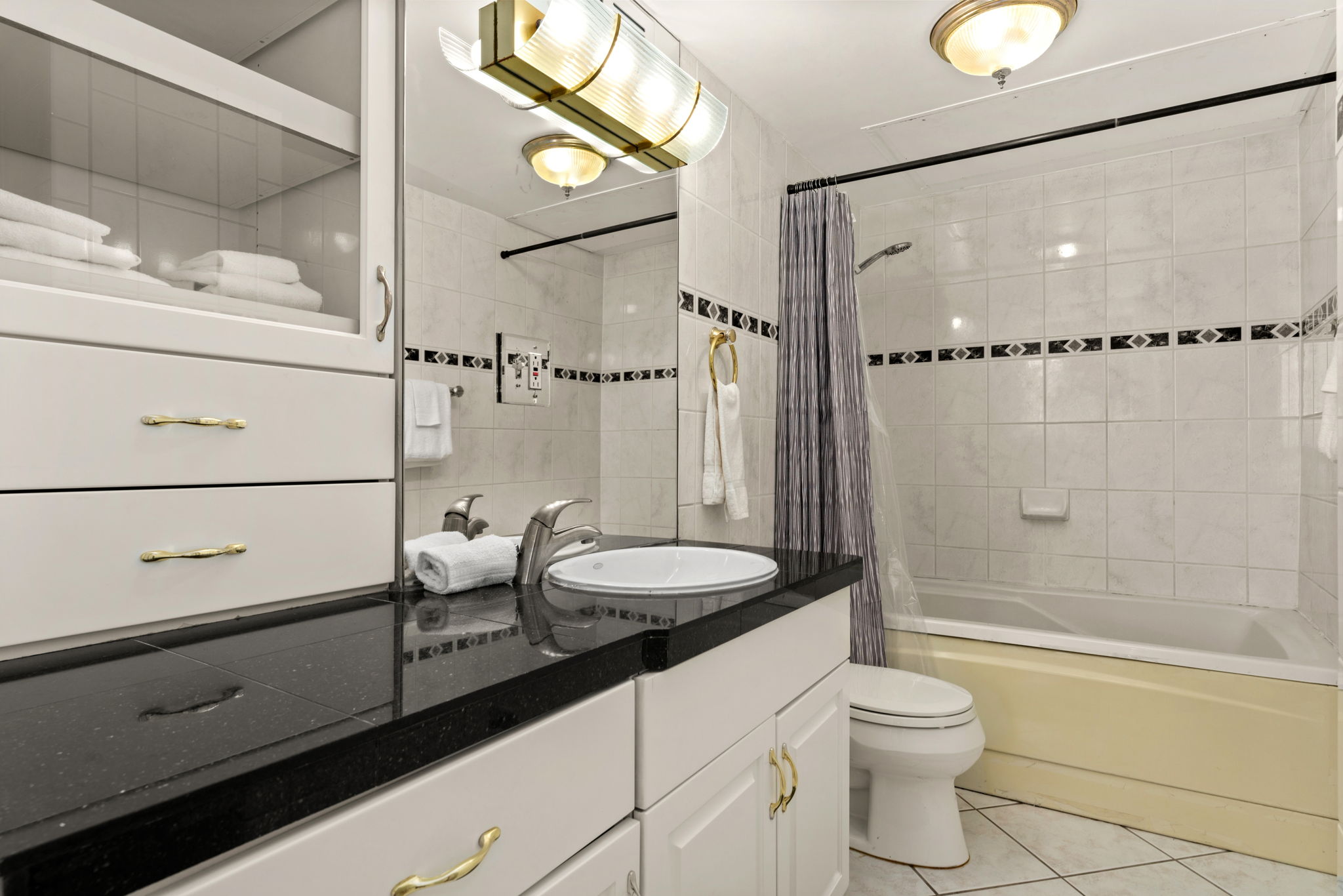1020 15th, Denver, Colorado, United States 80202, 1 Bedroom Bedrooms, ,1 BathroomBathrooms,Condo,Furnished,Brooks Tower,15th,21,1433