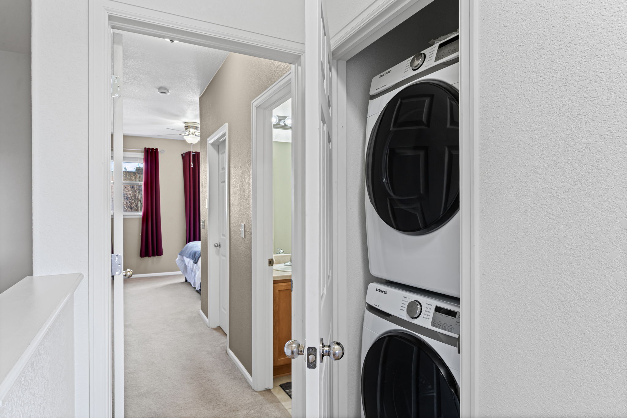 Clean and tastefully decorated 1 Bedroom/2.5 Bath 3-level townhome in Olde Arvada. Features a 2-car attached garage with tandem parking, fireplace, balcony, walk-in closet, and an office area with a desk. The washer and dryer are on the 3rd level.

The Water Tower Village community has a pool, hot tub, and gym.

Water Town Village is located close to RTD light rail, adjacent to Old Town Arvada and shopping center to its south. This area offers restaurants, shopping, specialty shopping, coffee shops, pizza parlors